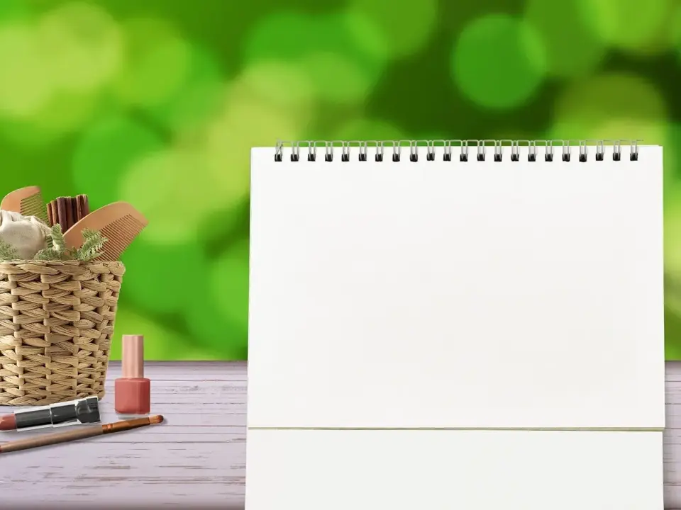 11 små spiseborde til 4 personer til det lille køkken