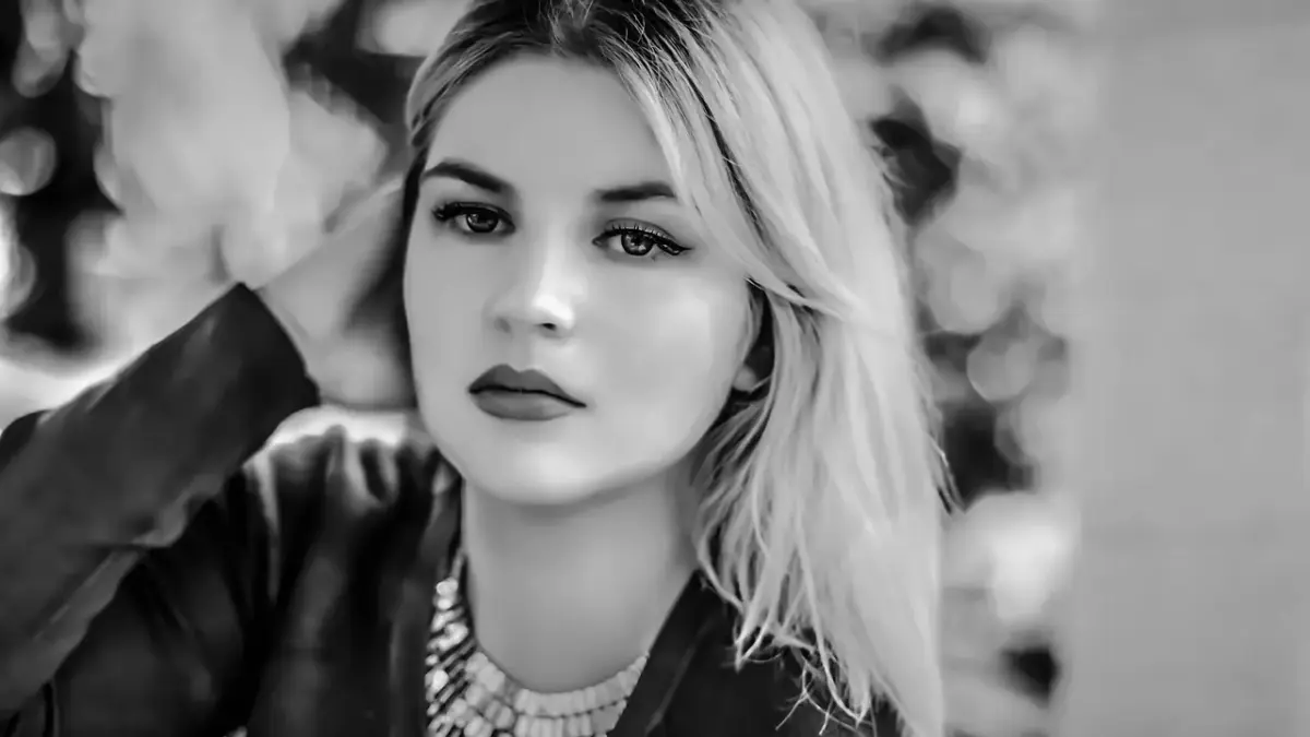 78 79 33 30 - Hvem ringer fra dette nummer?