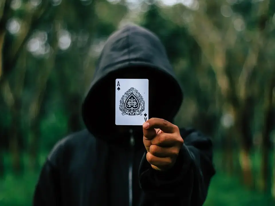 Eftermontering af mekanisk udsugning i et ældre køkken