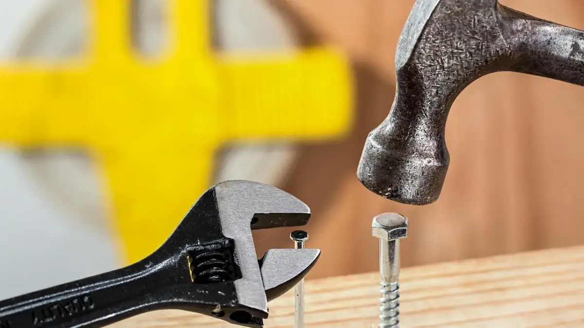 Hvilket tilspændingsmoment skal terrassebolte have?